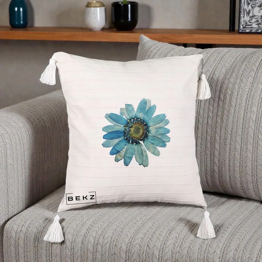 Perna Decorativa Floare Margareta Albastra Acuarela, 40x40 cm, Bej cu Franjuri, Husa Detasabila, Perna Inclusa, BEKZ®