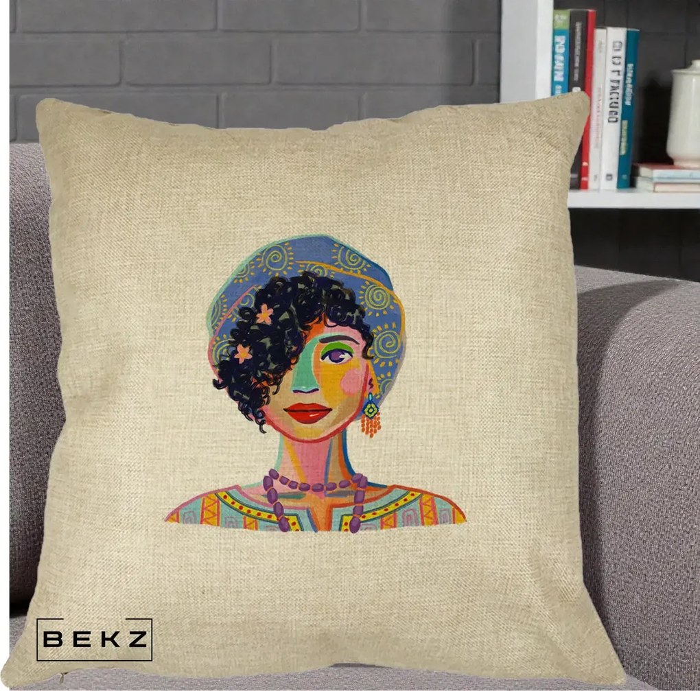 Perna Decorativa Portret Femeie Etnic Colorat, 40x40 cm, Crem, Husa Detasabila, Perna Inclusa, BEKZ®