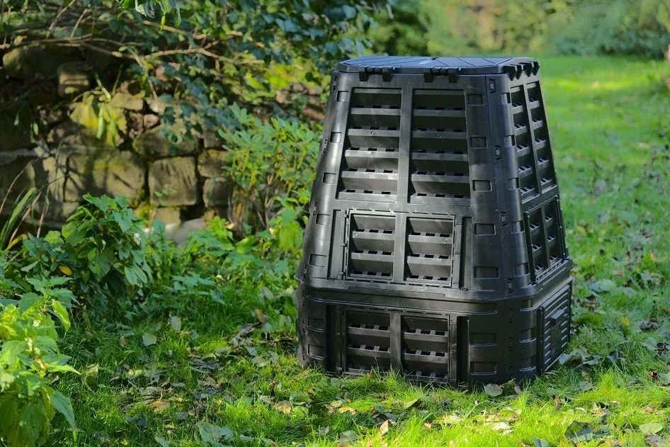 Composter din plastic pentru grădină, negru, 740 l
