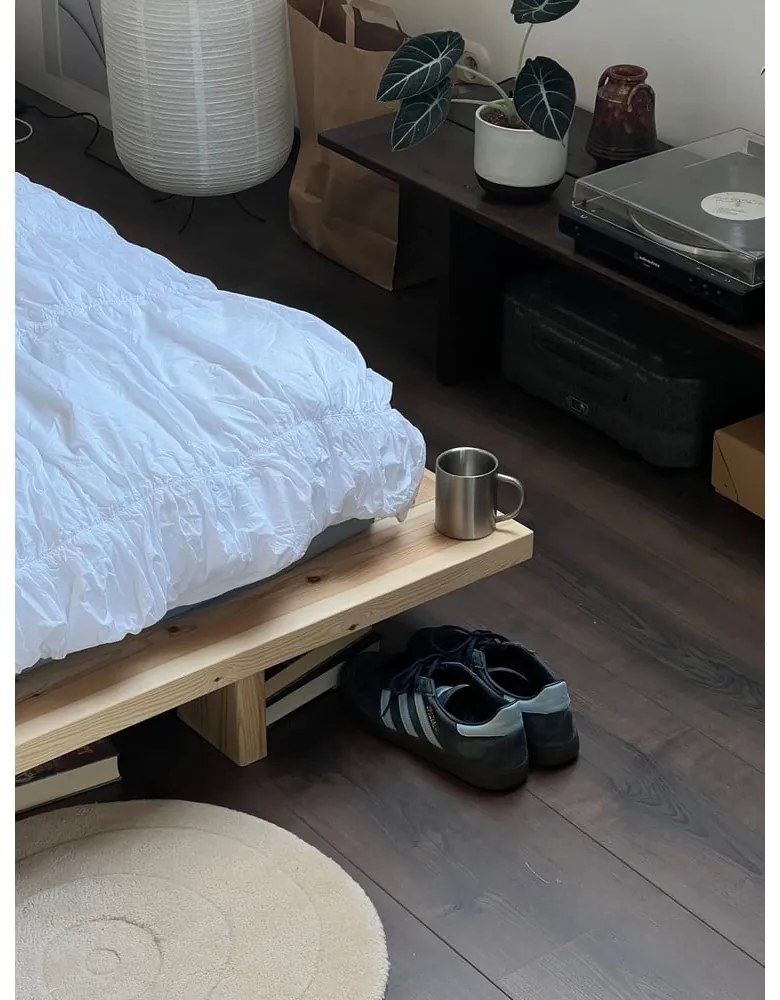 Pat în culoare naturală din lemn de pin cu somieră 90x200 cm Japan – Karup Design
