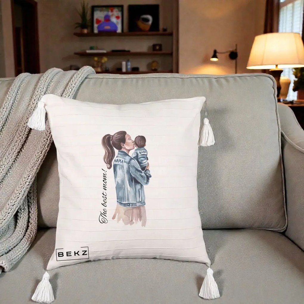 Cadou pentru Mama - Perna Personalizata The Best Mom Jachete, 40x40 cm, Bej cu Franjuri, Husa Detasabila, Perna Inclusa, BEKZ®
