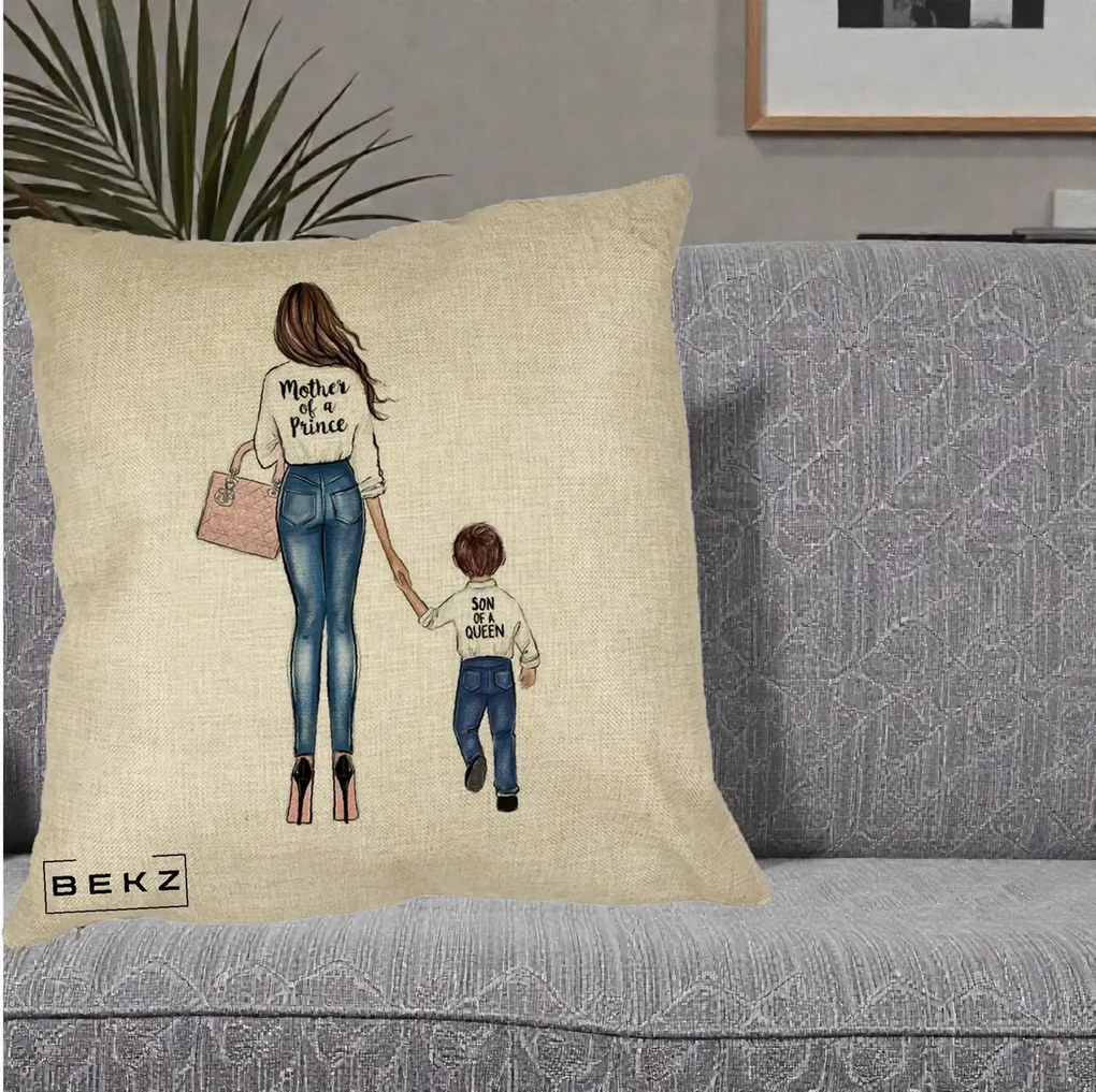 Cadou pentru Mama - Perna Personalizata Patrata Mother of a Prince, 40x40 cm, Crem, Husa Detasabila, Perna Inclusa, BEKZ®
