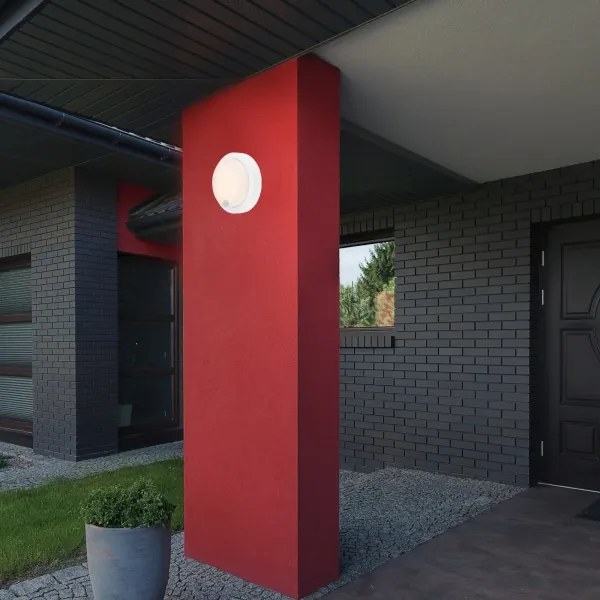 Brilo - Aplica LED de perete reîncărcabilă pentru exterior, cu senzor, 4 W/5 V, 4400 mAh, IP44, alb