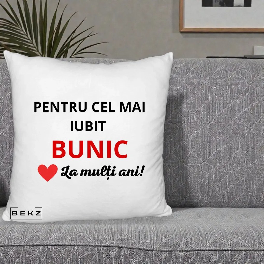 Cadou pentru Bunic - Perna Personalizata Pentru Cel Mai Iubit Bunic La Multi Ani Rosu, 40x40 cm, Alb Pufos, Husa Detasabila, Perna Inclusa, BEKZ®
