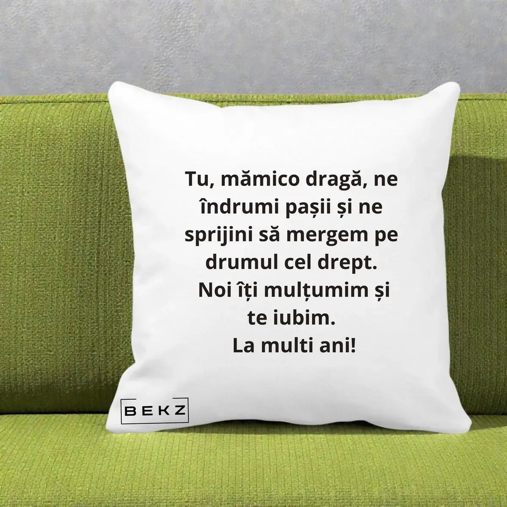 Cadou pentru Mama - Perna Personalizata Mamico Draga Te Iubim La Multi Ani cu Text Negru, 40x40 cm, Alba Mata, Husa Detasabila, Perna Inclusa, BEKZ®