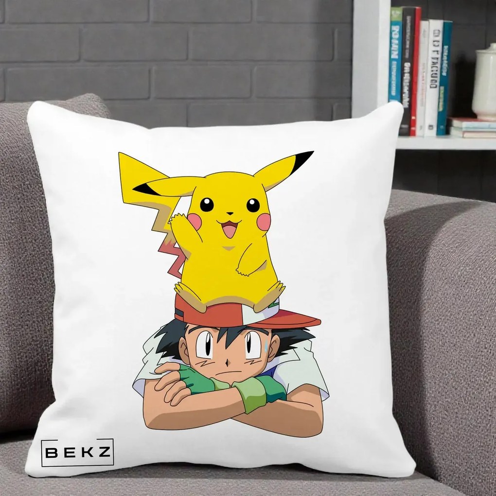 Perna Personalizata Ash si Pikachu, 40x40 cm, Alba Mata, Husa Detasabila, Perna Inclusa, BEKZ®
