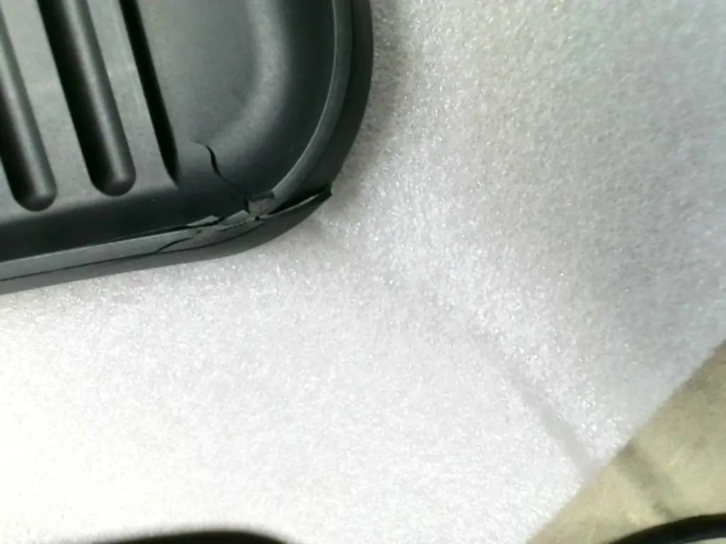 OFERTA Suport de vase metalic AVERO negru a doua calitate