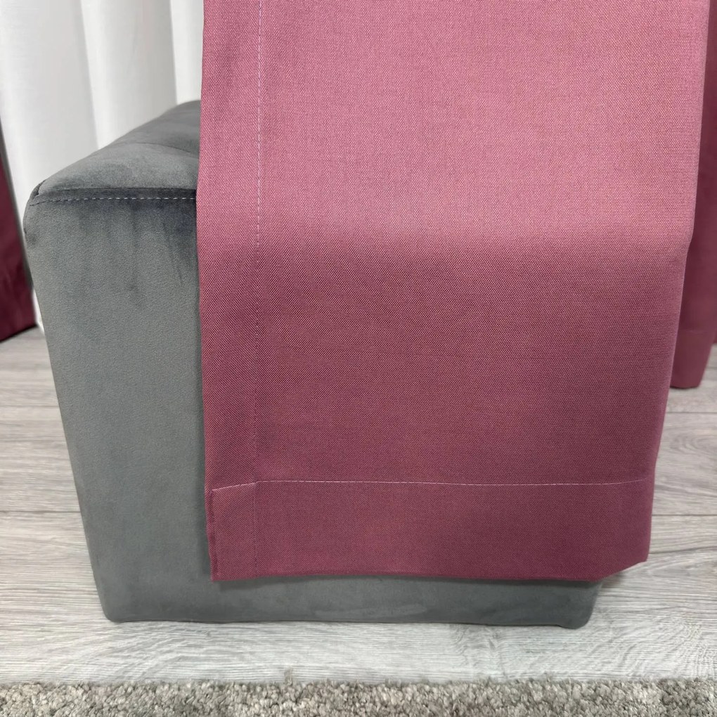 Set două Draperii (Opacitate 90-100%), Material tip Canvas (Model uni), Gata lucrate (Inele galerie), Culoare Vișiniu (Burgundy), Dimensiuni draperie 160x260 cm (x2), Brand Originalio