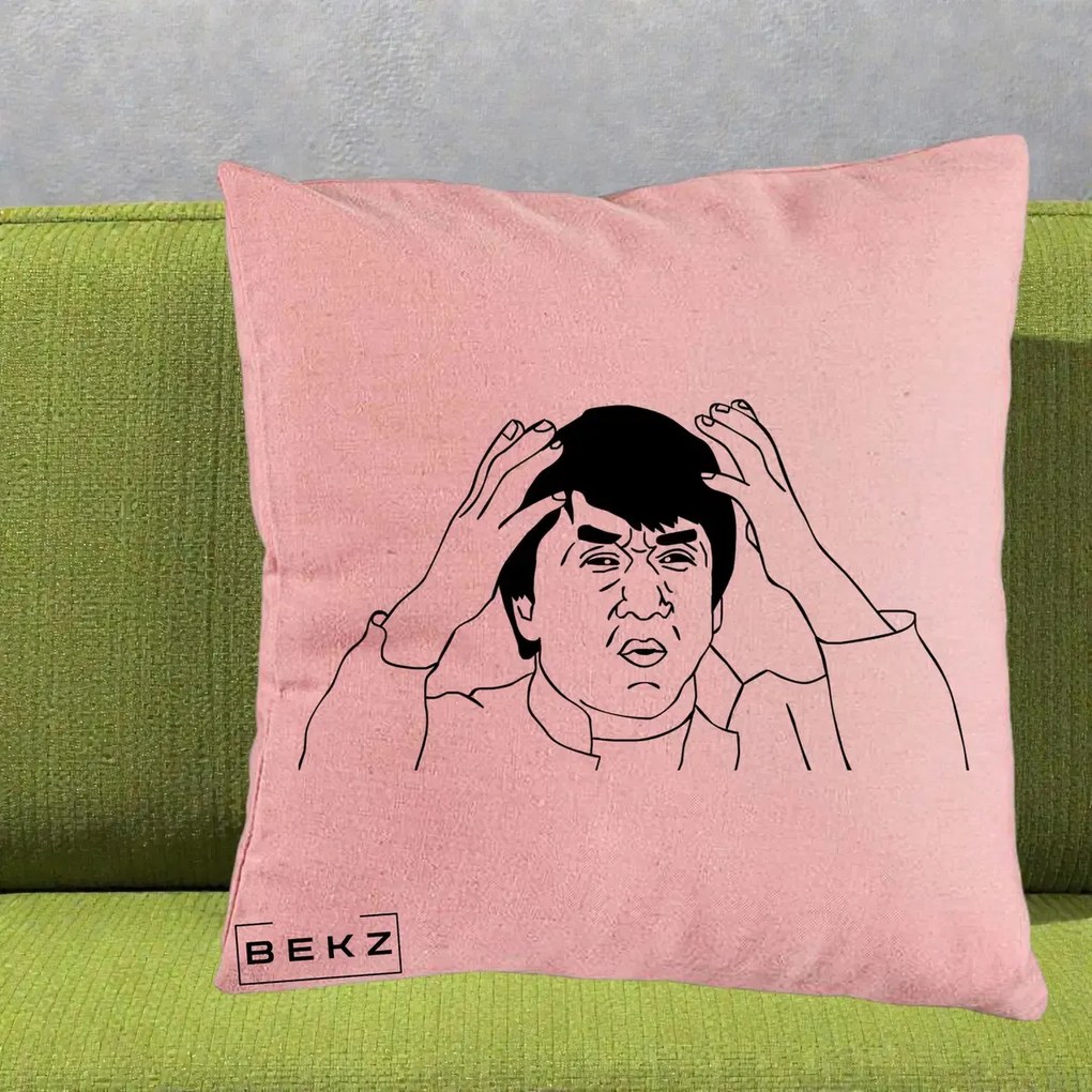 Perna Decorativa Jackie Chan WTF, 40x40 cm, Roz, Husa Detasabila, Perna Inclusa, BEKZ®