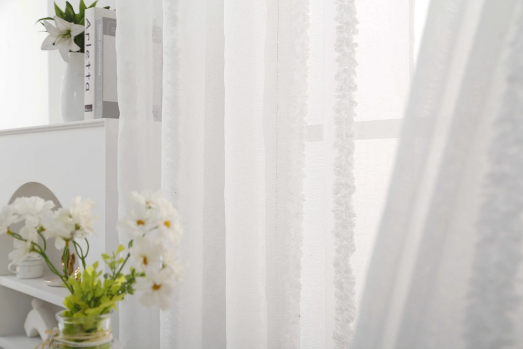 Draperie alba TASMA cu model 140x250 cm Agatat: Inele metalice