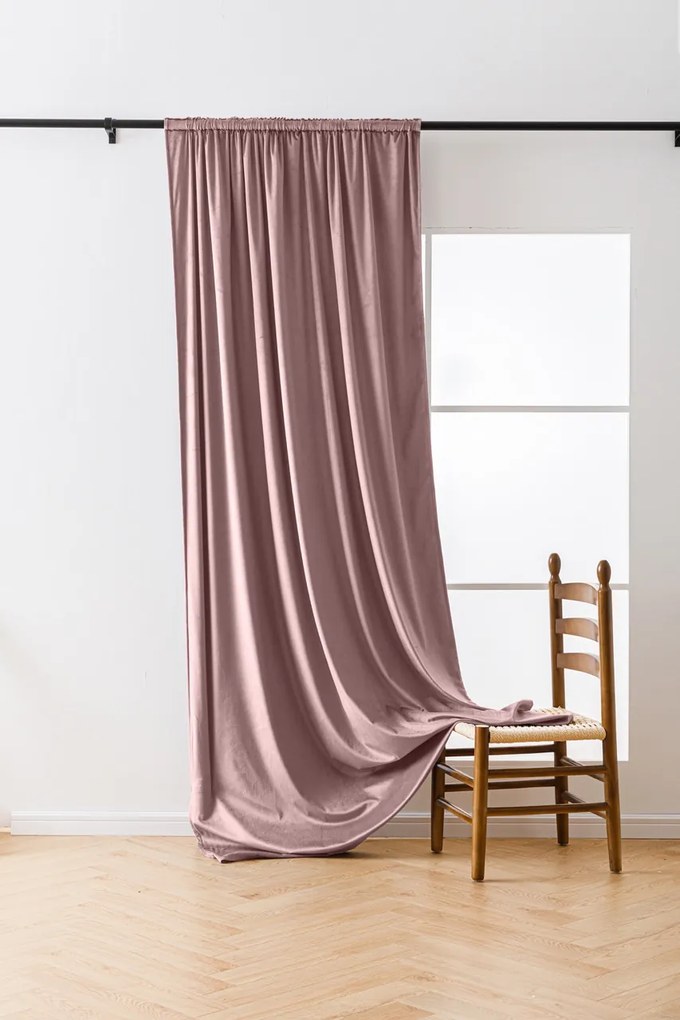 Draperie opaca violet deschis VELVET 135x250 cm Agățat: Inele metalice