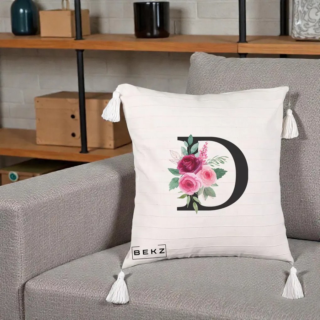 Cadou Personalizat - Perna Personalizata Monograma Florala Litera D, 40x40 cm, Bej cu Franjuri, Husa Detasabila, Perna Inclusa, BEKZ®