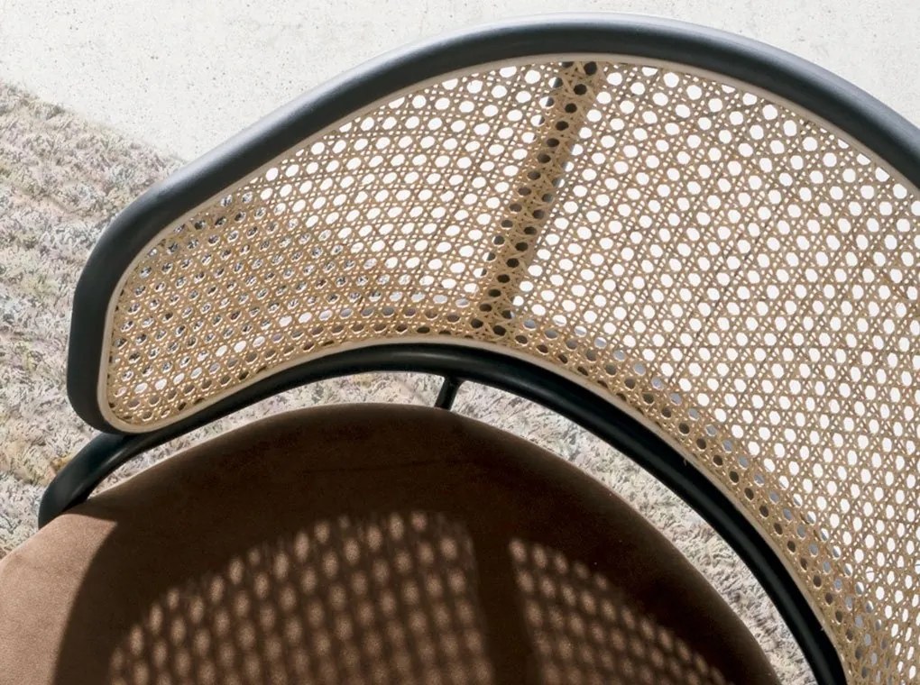 Scaun pivotant design modern Rattan