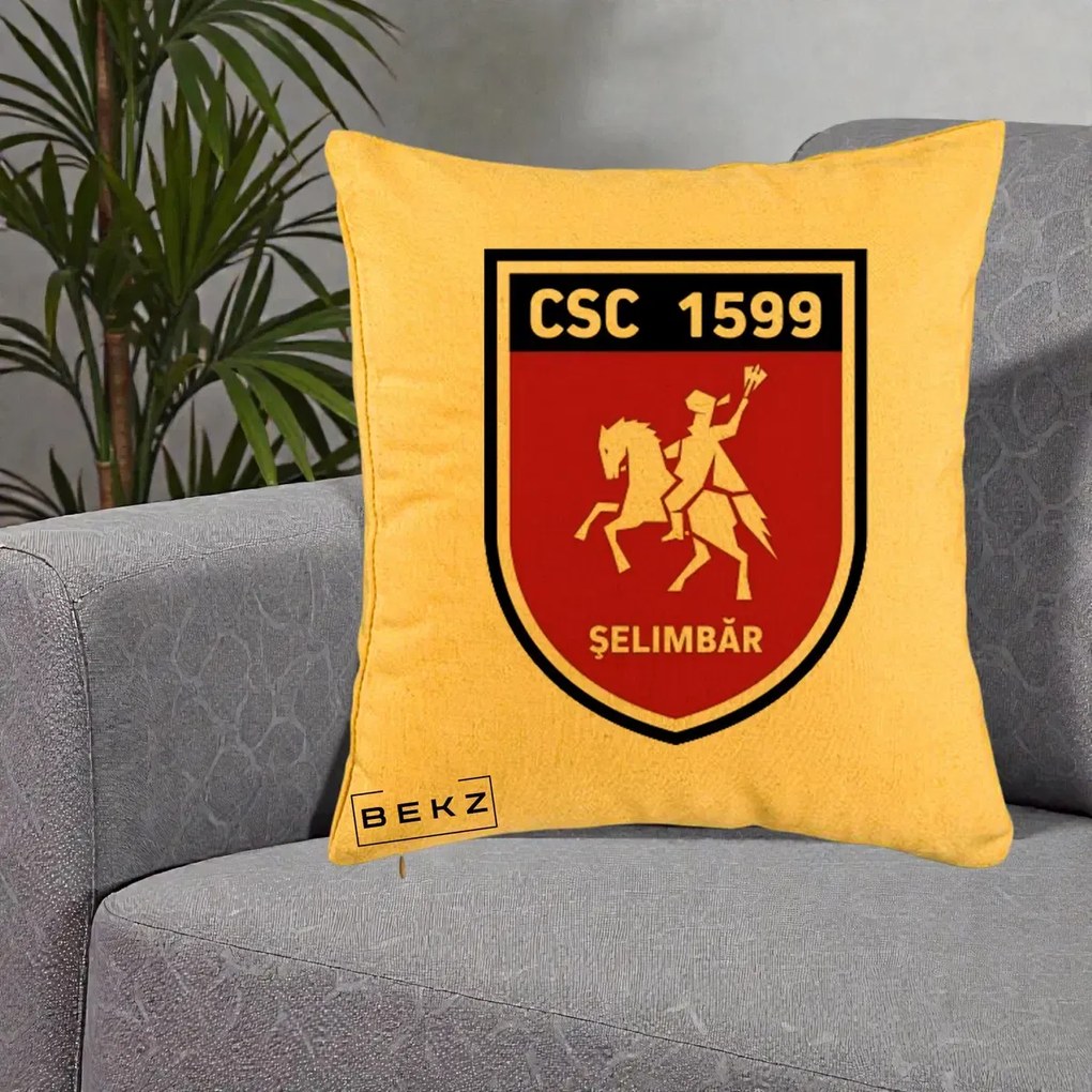 Perna Personalizata CSC 1599 Selimbar Fotbal, 40x40 cm, Galben, Husa Detasabila, Perna Inclusa, BEKZ®