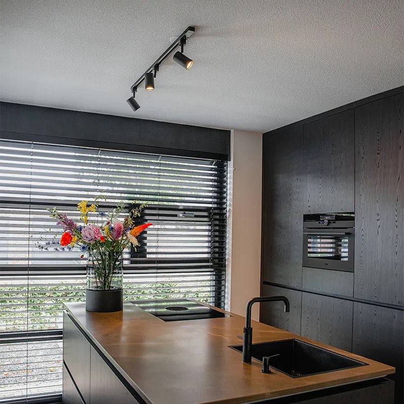 Sistem de iluminat inteligent cu șină negru, incl. 3 WiFi GU10 monofazate - Iconic Jeana