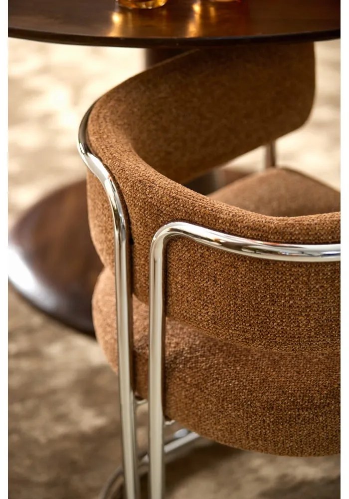 Scaun de sufragerie maro deschis cu cotiere tapițat Adante – Light &amp; Living