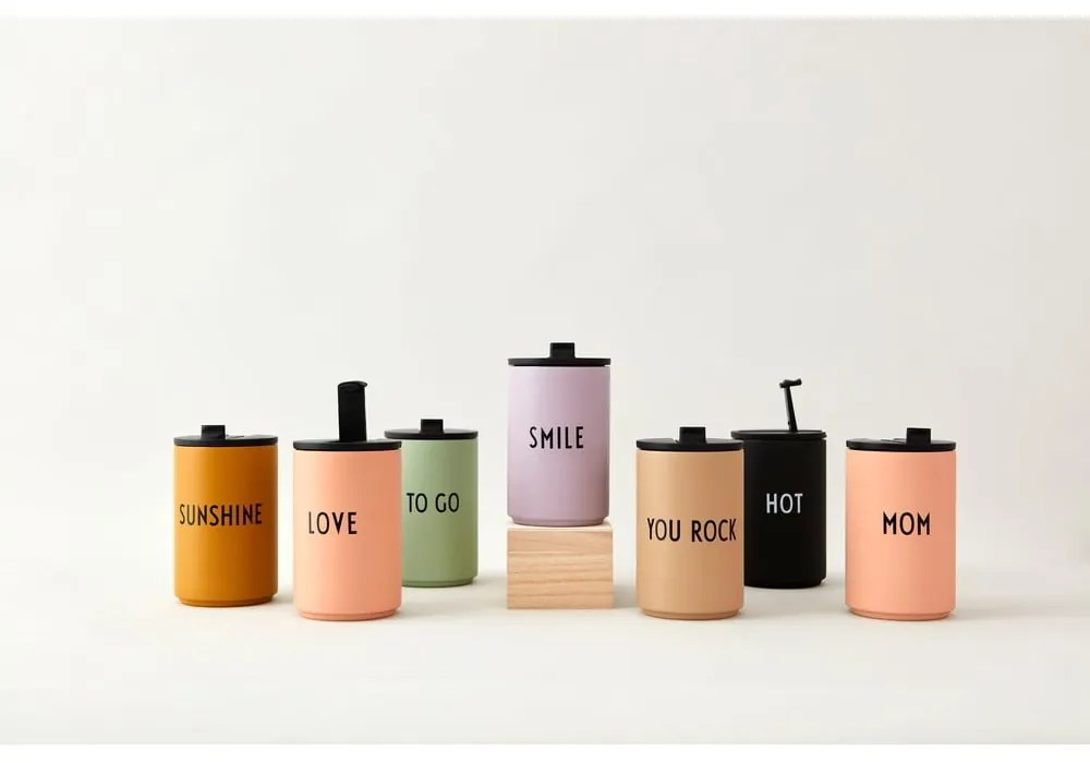 Cană de voiaj termică roz Design Letters Mom, 350 ml