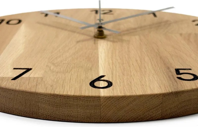 SENTOP | Ceas de perete de lux din lemn de stejar de calitate | QRKOM