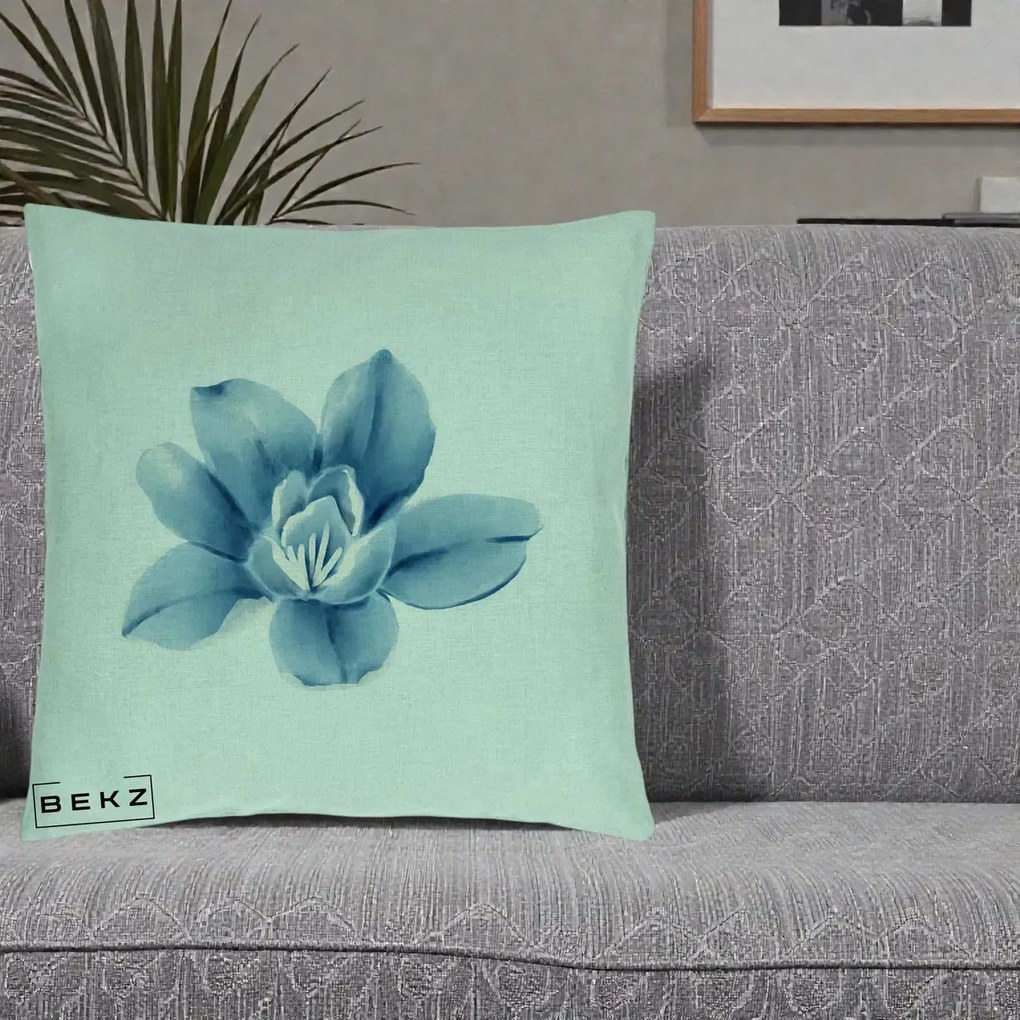 Perna Decorativa Magnolie Albastra Acuarela, 40x40 cm, Verde Menta, Husa Detasabila, Perna Inclusa, BEKZ®