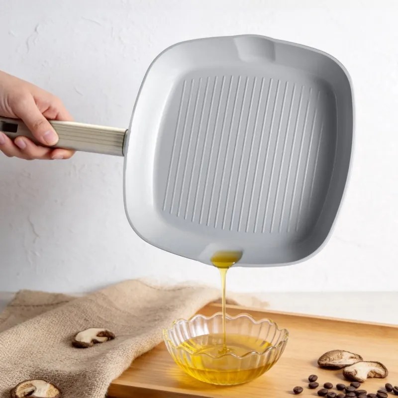 Tigaie grill Swiss Haus SH-SCGP28CH, 28 cm, acoperire ceramică Sapphire, pentru plite cu inducție, culoare șampanie