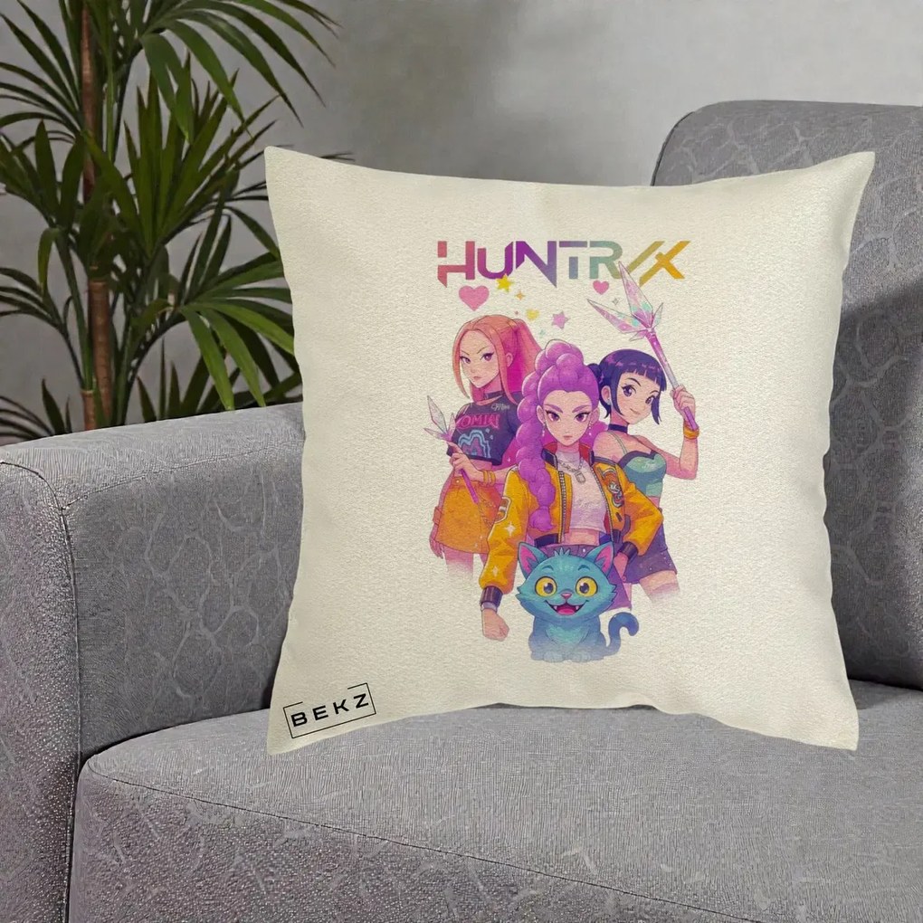 Perna Personalizata K-pop HUNTRX Trio Foto cu Pisica, 40x40 cm, Ecru, Husa Detasabila, Perna Inclusa, BEKZ®