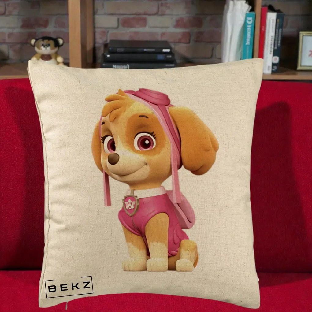 Perna Personalizata Skye PAW Patrol Roz, 40x40 cm, Bej, Husa Detasabila, Perna Inclusa, BEKZ®
