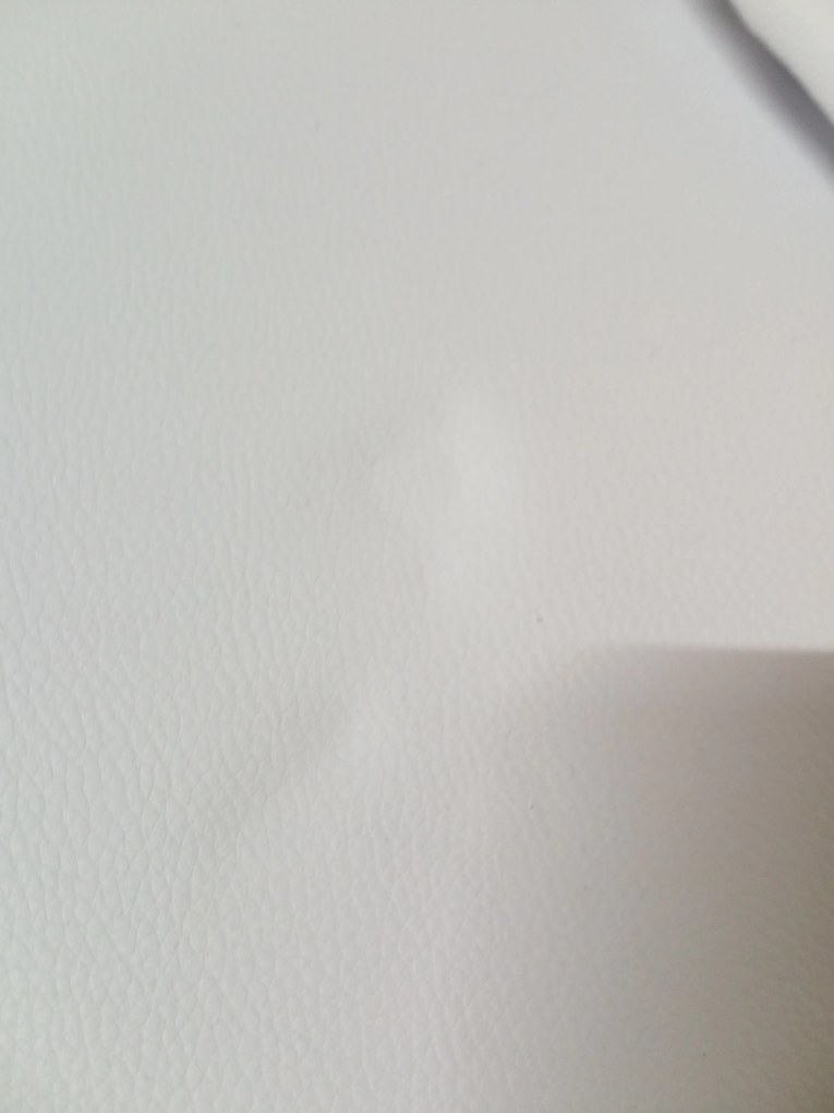 OFERTA Scaun alb BALI MARK cu picioare de fag II. calitate