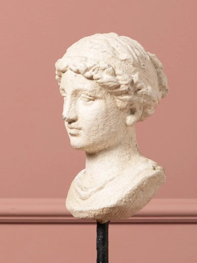 Sculptură decorativă bust antic de femeie din rășină, natur, pe piedestal din lemn, finisaj antichizat, 35,5 x 9 x 10,5 cm, „Lucretia”