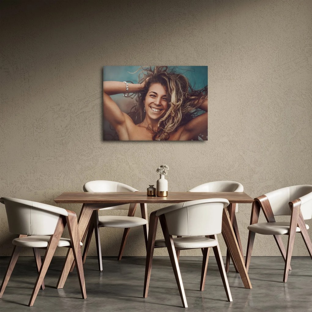 Tablou - Portretul unei femei tinere (70x50 cm)