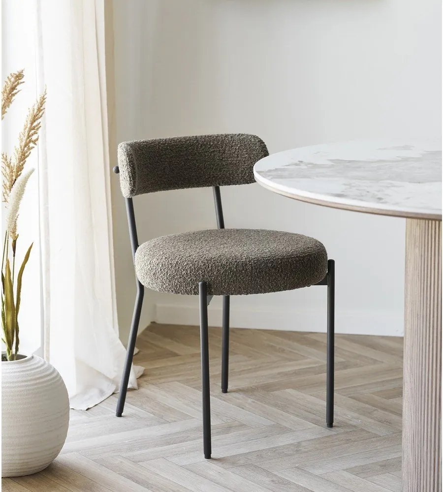 Scaun de dining maro tapițat Badalona – House Nordic