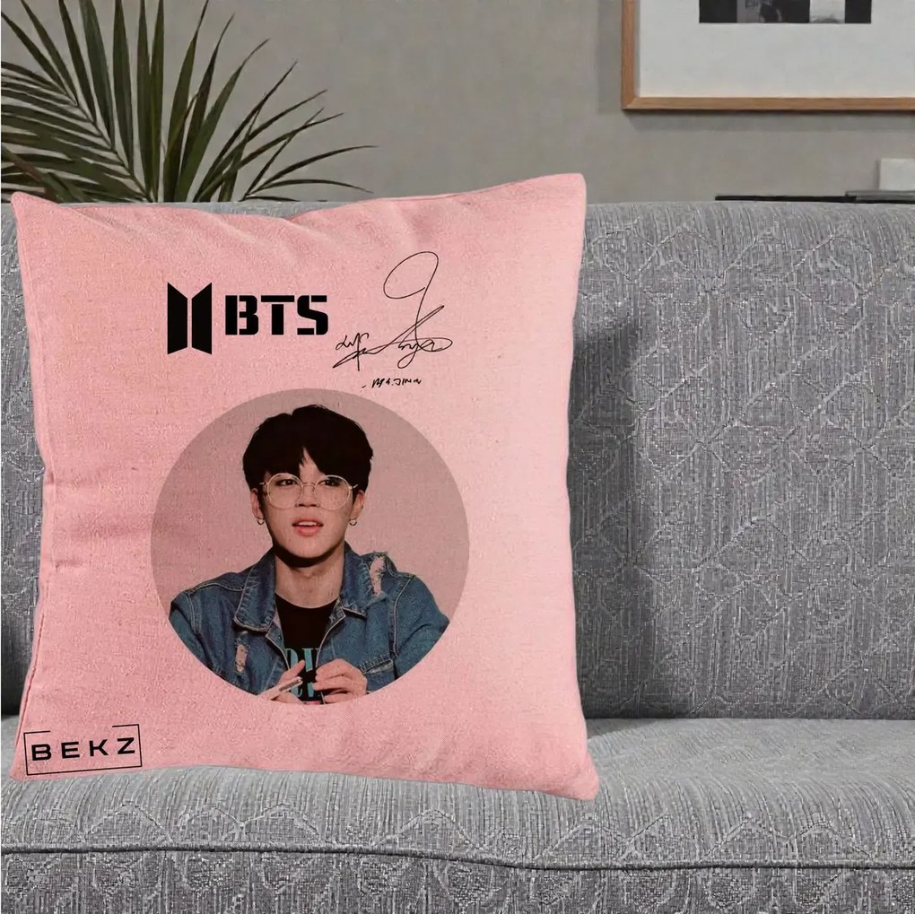 Perna Personalizata K-pop BTS Jimin Portret Cerc Autograf Geaca, 40x40 cm, Roz, Husa Detasabila, Perna Inclusa, BEKZ®