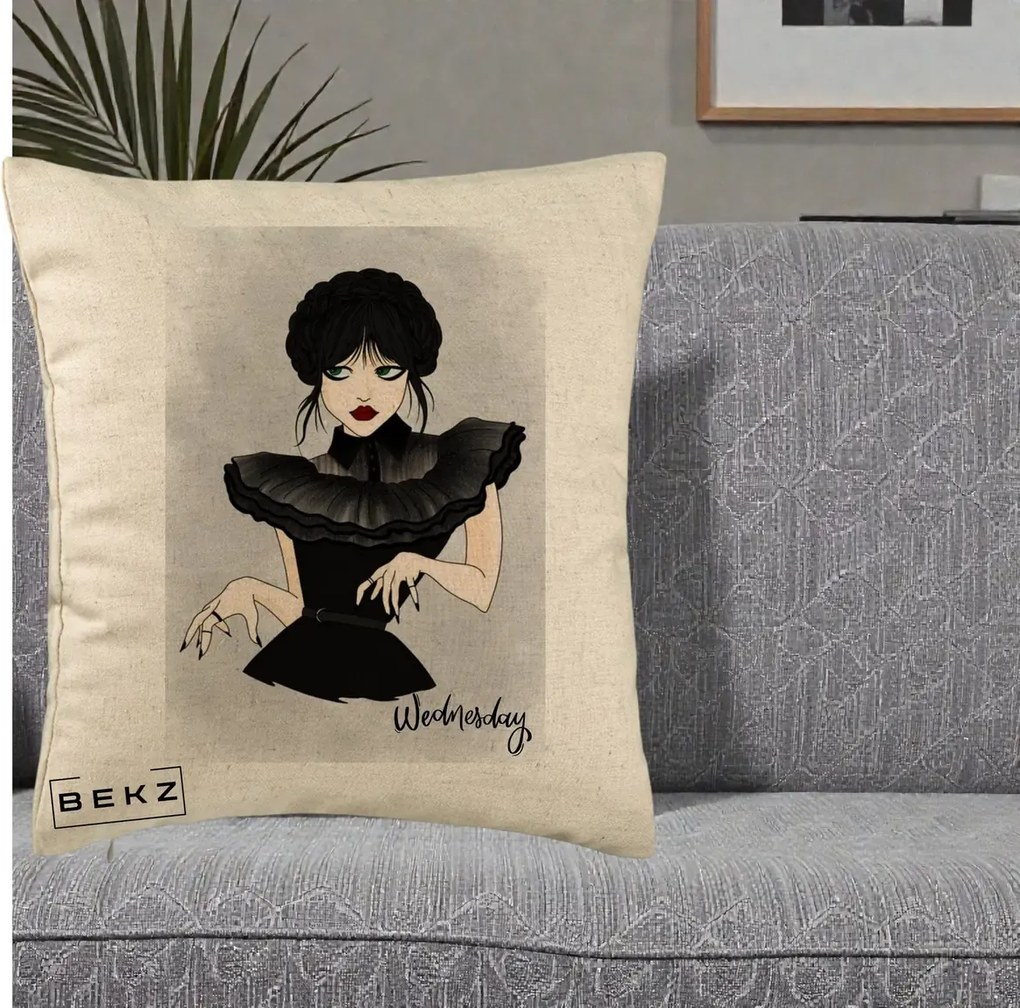 Perna Personalizata Wednesday Addams Portret Gotic, 40x40 cm, Bej, Husa Detasabila, Perna Inclusa, BEKZ®