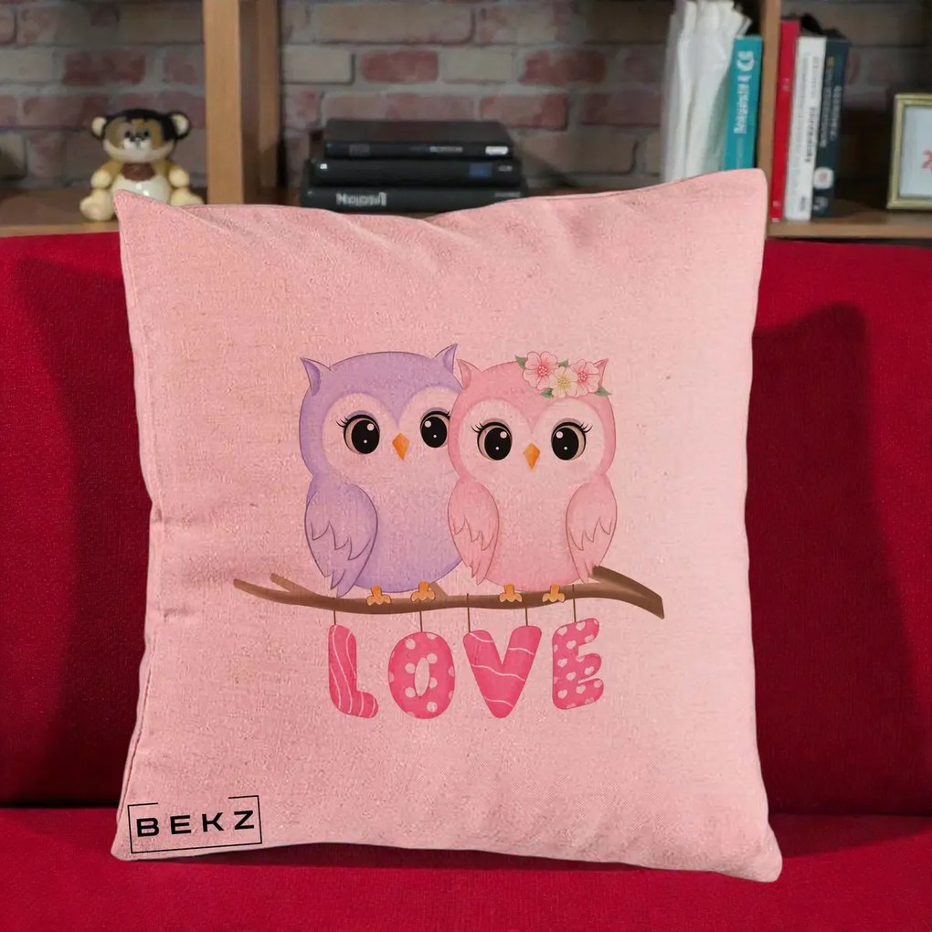 Perna Decorativa Love Bufnite Indragostite pe Crenguta Roz si Mov, 40x40 cm, Roz, Husa Detasabila, Perna Inclusa, BEKZ®