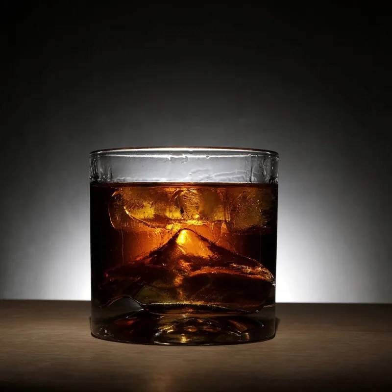 Set de pahare de whisky LIITON L10200 Everest, 270 ml, 4 buc., pereți groși, fund 3D în formă de vârful Everest, transparent