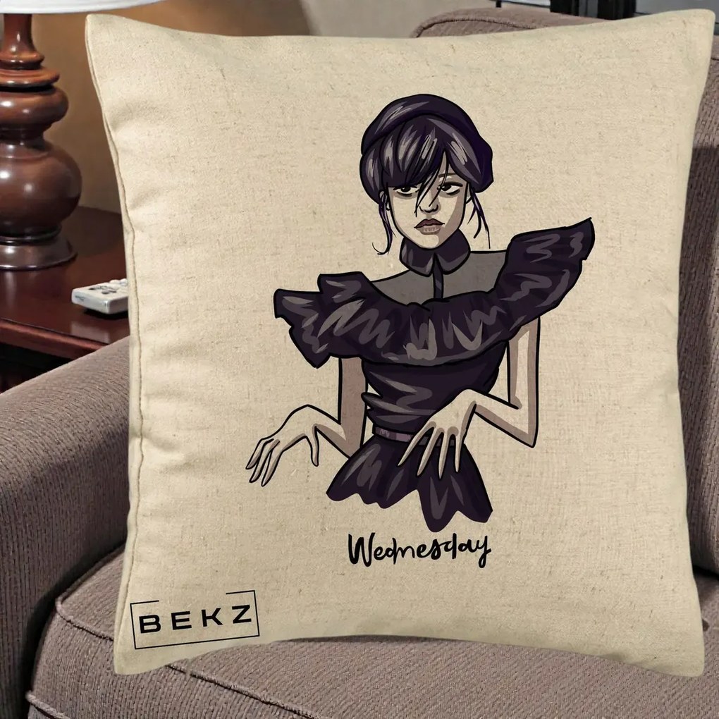 Perna Personalizata Wednesday Addams Dans Gotic, 40x40 cm, Bej, Husa Detasabila, Perna Inclusa, BEKZ®