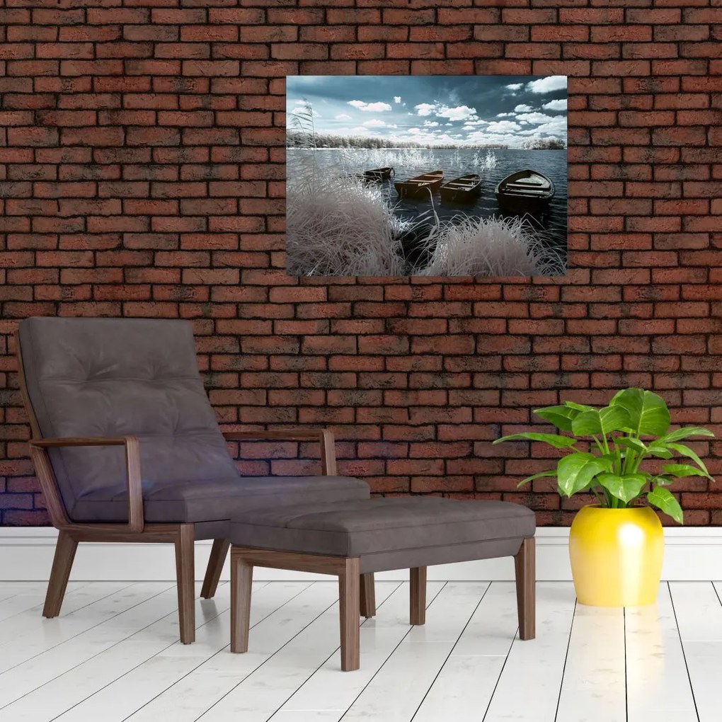 Tablou pe sticlă - Bărci de lemn pe lac (70x50 cm)