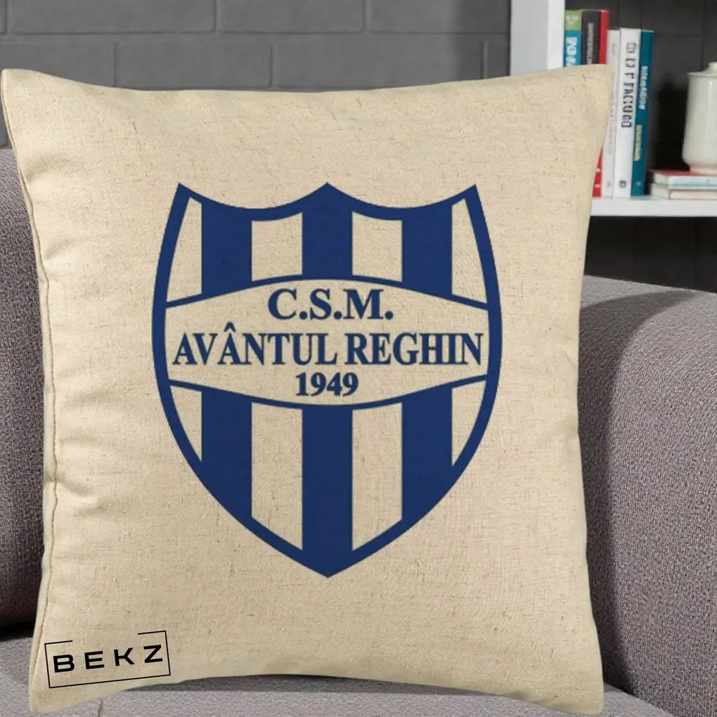 Perna Personalizata CSM Avantul Reghin 1949, 40x40 cm, Bej, Husa Detasabila, Perna Inclusa, BEKZ®