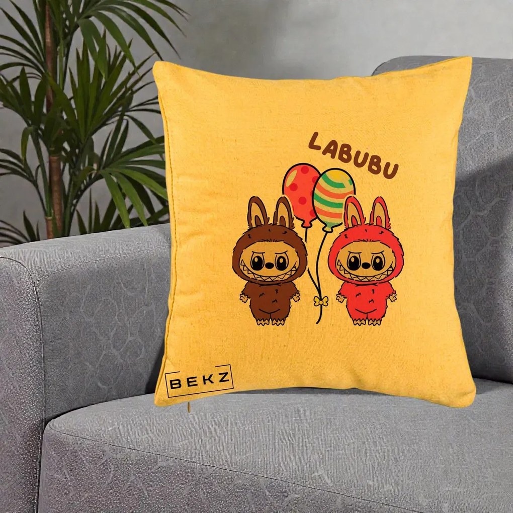 Perna Personalizata Labubu Cuplu cu Baloane, 40x40 cm, Galben, Husa Detasabila, Perna Inclusa, BEKZ®