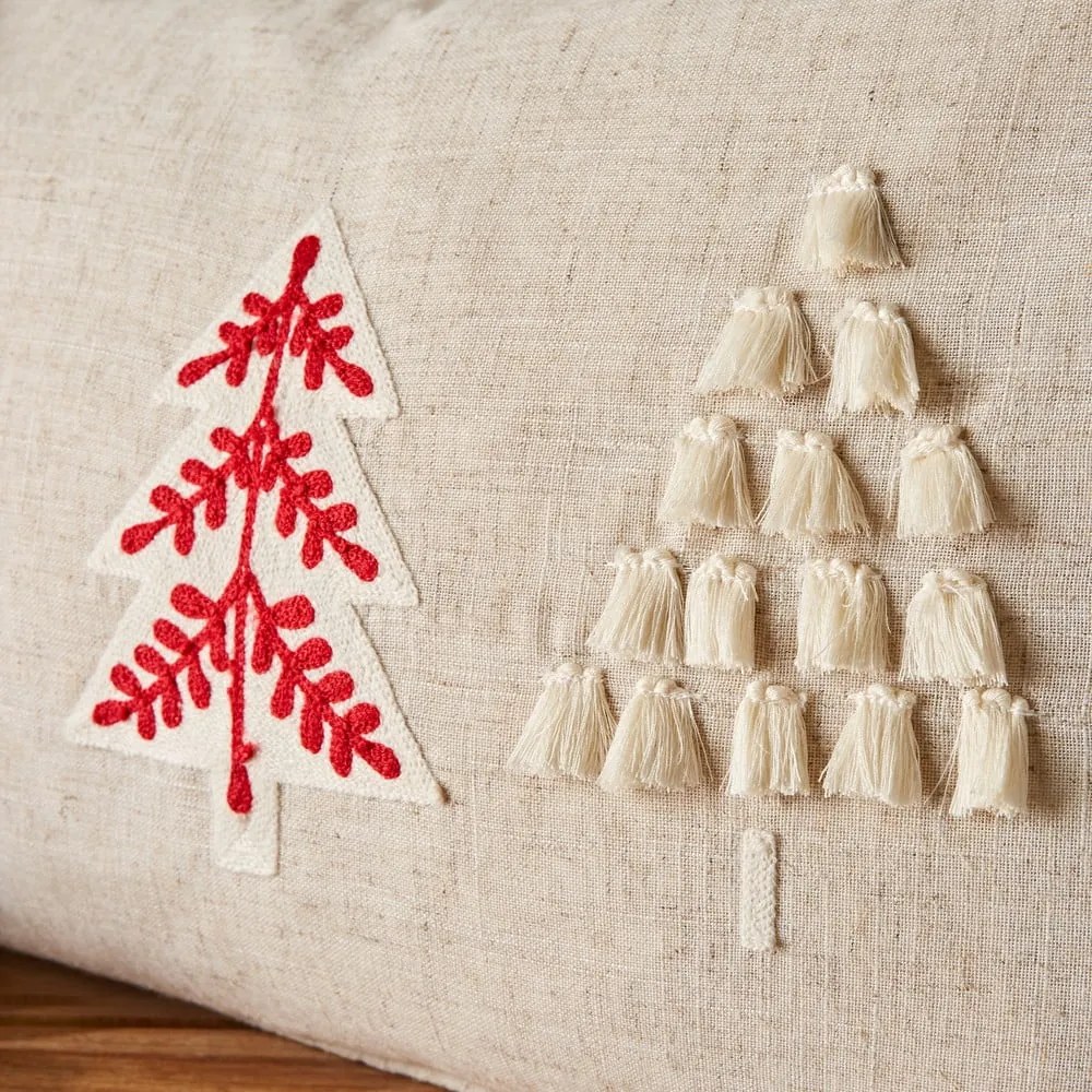 Pernă decorativă 30x50 cm cu model de Crăciun Christmas Tree – Catherine Lansfield