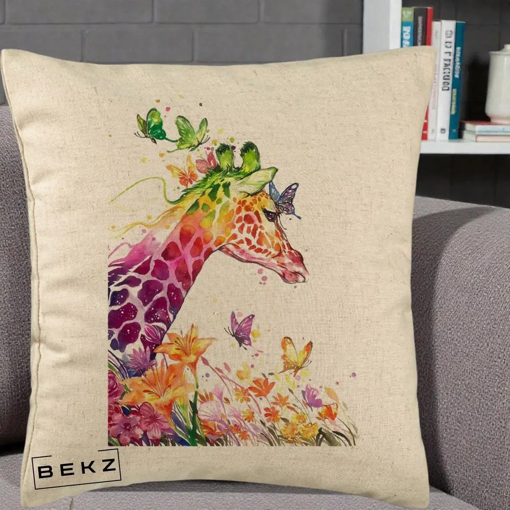 Perna Decorativa Girafa Curcubeu Acuarela, 40x40 cm, Bej, Husa Detasabila, Perna Inclusa, BEKZ®