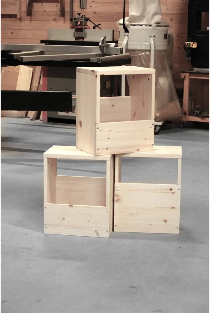 Noptieră în culoare naturală din lemn de pin Grab It – Karup Design