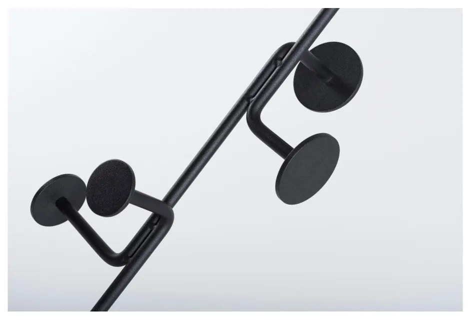 Cuier din lemn masiv de stejar cu detalii negre Gazzda Hook