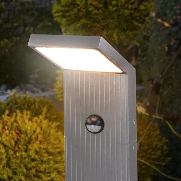 Brilagi - Lampă LED de exterior cu senzor RIANO, 8W, 230V, argintie