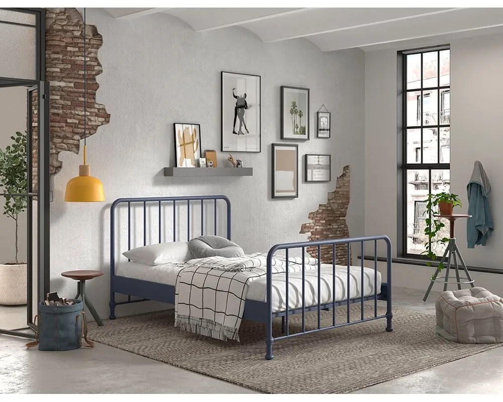 Pat matrimonial albastru din metal cu somieră 140x200 cm BRONXX – Vipack