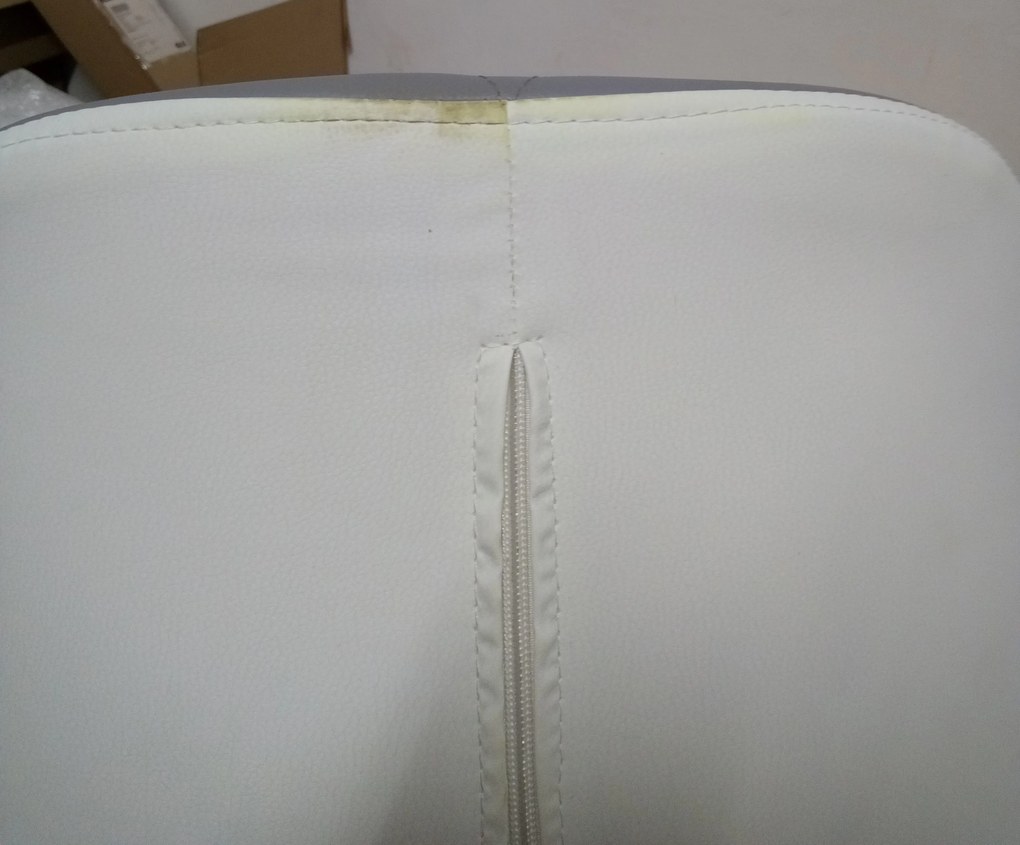OFERTA Scaun de birou alb-gri AVOLA din piele ecologica II. calitate
