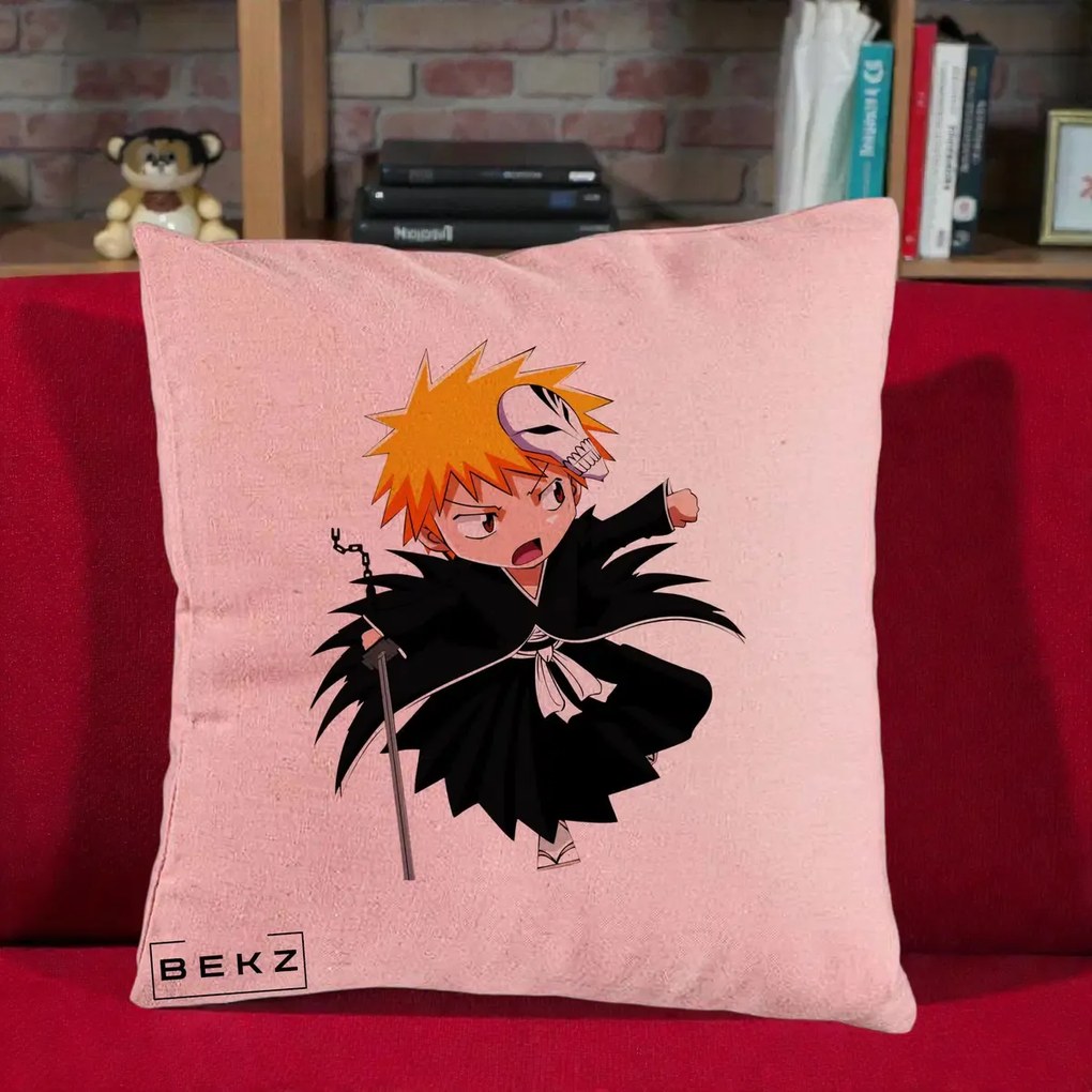 Perna Personalizata Bleach Ichigo Chibi cu Masca, 40x40 cm, Roz, Husa Detasabila, Perna Inclusa, BEKZ®