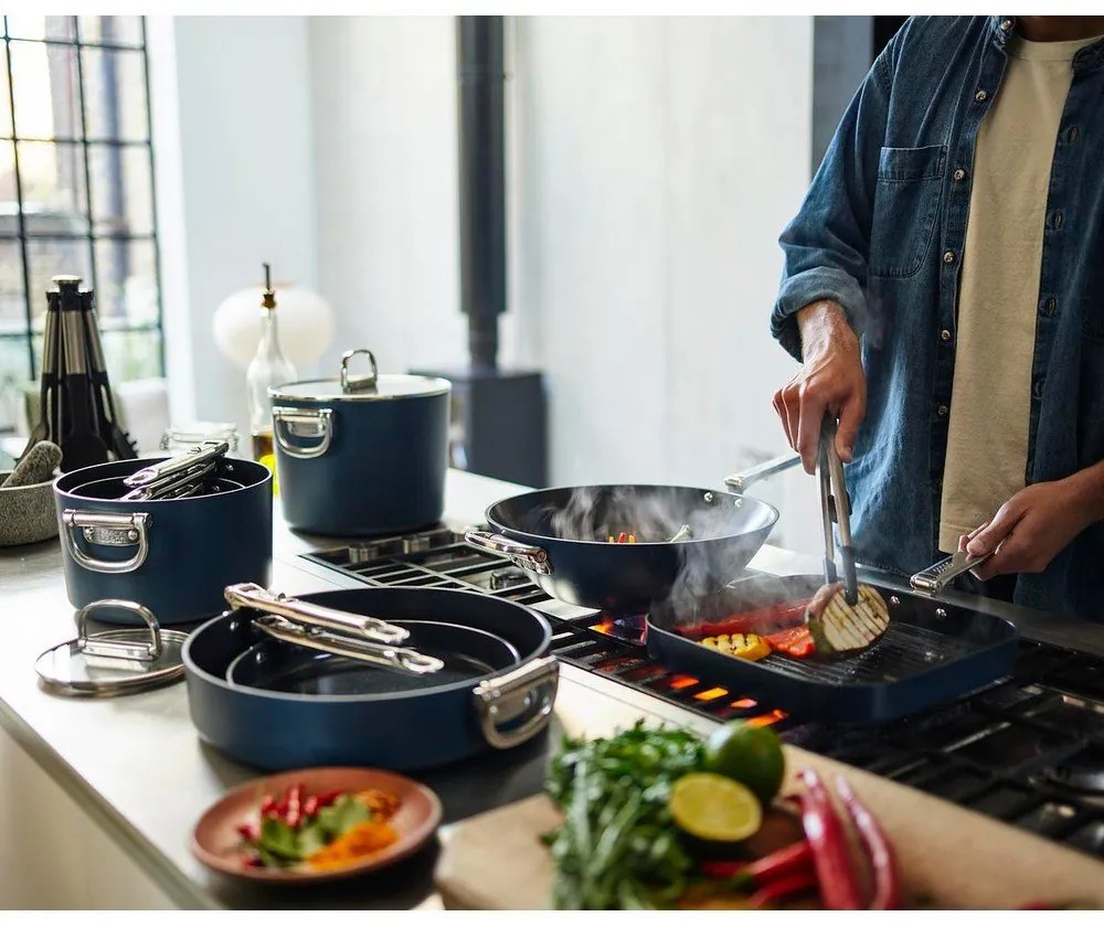 Oale cu capac/cu suprafață ceramică 3 buc. adecvate pentru plita cu inducție Space – Joseph Joseph