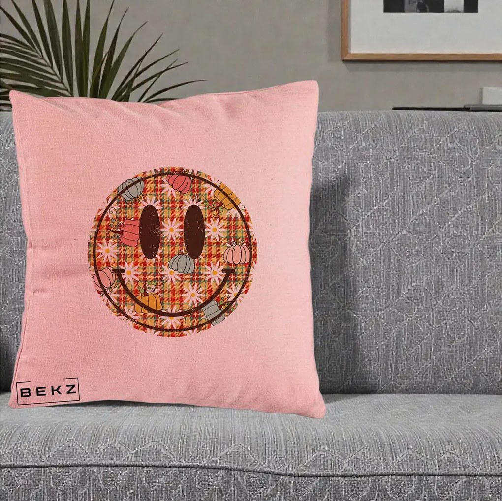 Perna Decorativa Smiley Face de Toamna cu Tartan si Dovlecei, 40x40 cm, Roz, Husa Detasabila, Perna Inclusa, BEKZ®