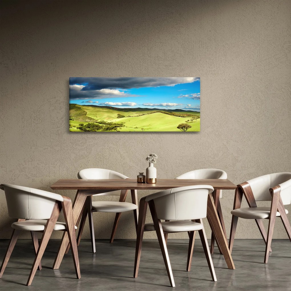 Tablou - Peisaj verde cu dealuri (120x50 cm)
