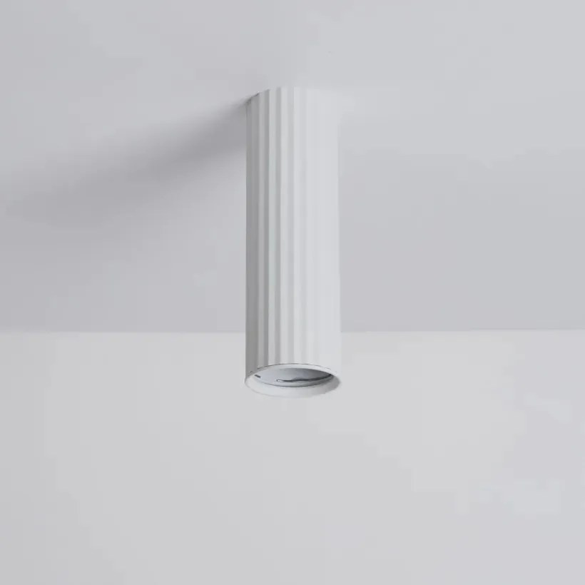 Spot aplicat din aluminiu canelat Anna alb